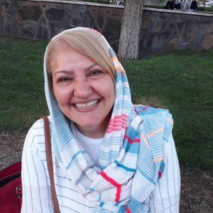 Meet your Posher, Fariba